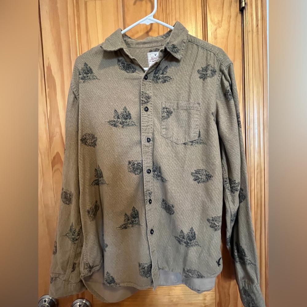 American Eagle Animal flannel button down
